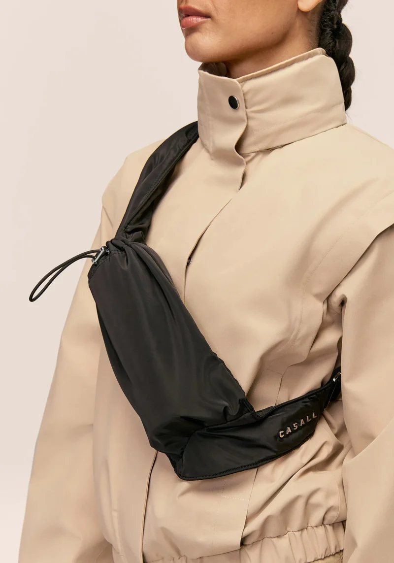 Water Bottle Crossbody Bag - Black