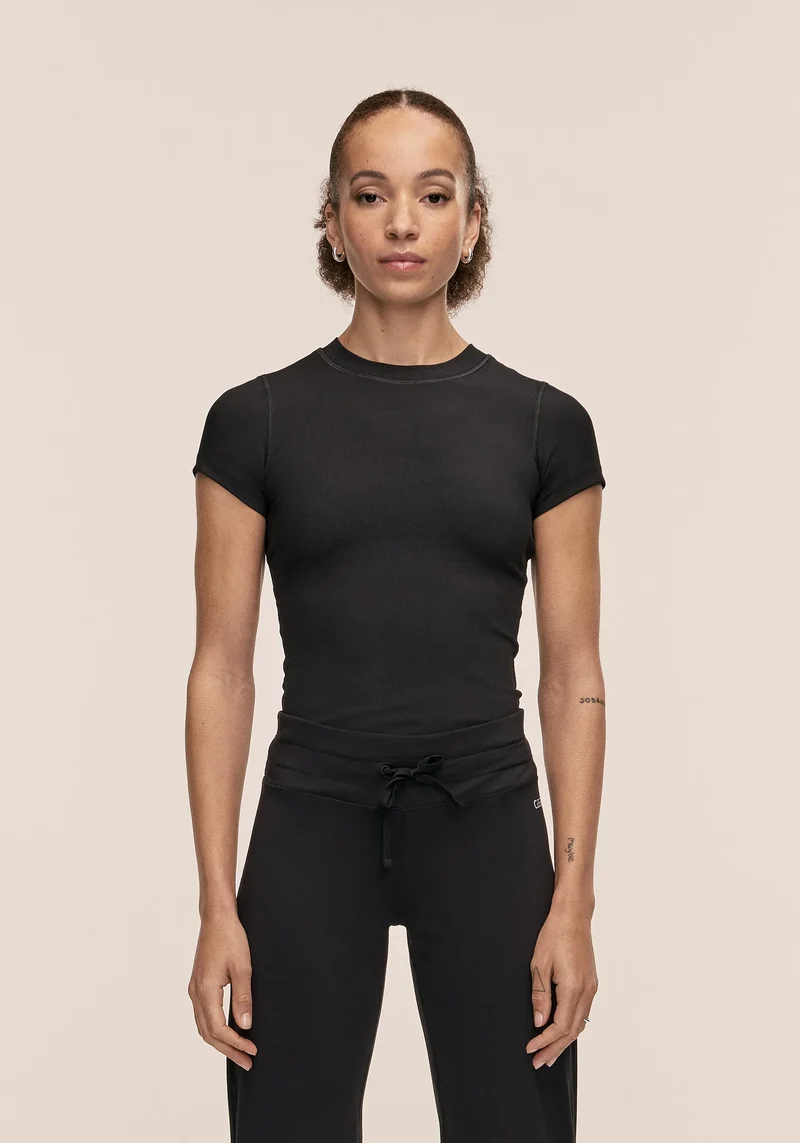 Defined Rib Tee - Black
