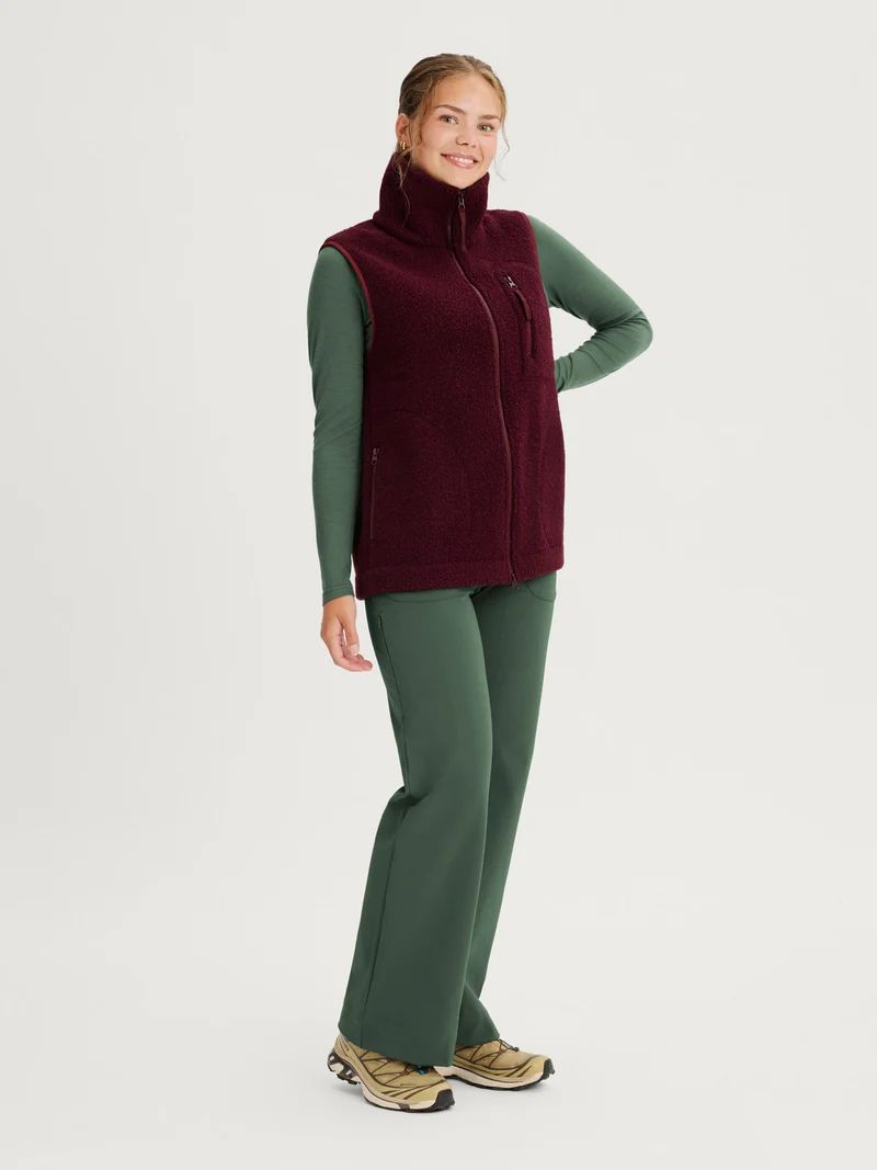 Minna Wool Fleece Vest in Burgundy