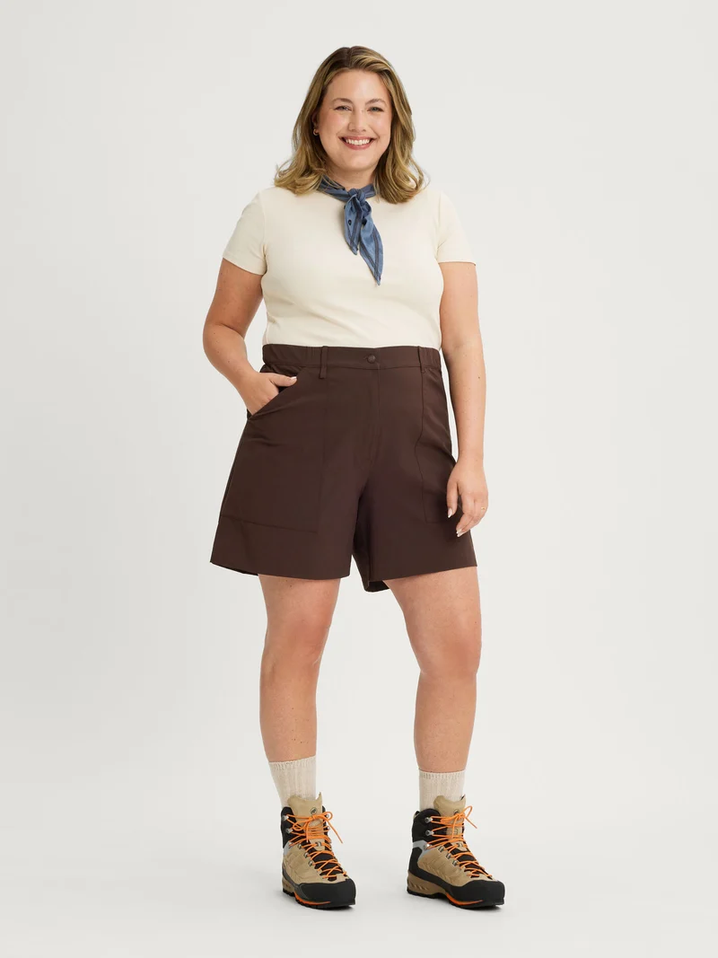 Ester Outdoor Shorts Brown