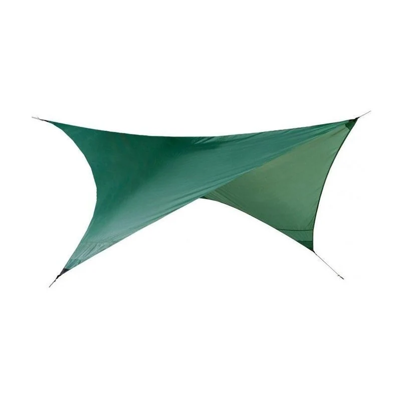 Snug diagonal tarp