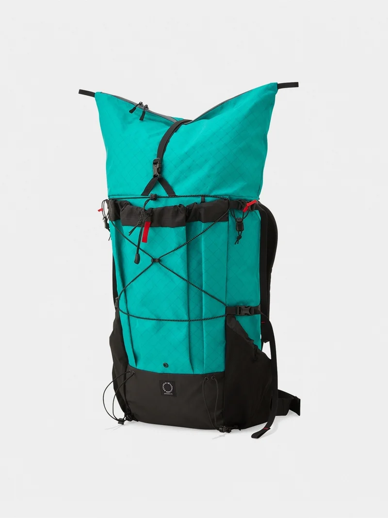 THREE Standard #Turquoise｜山と道