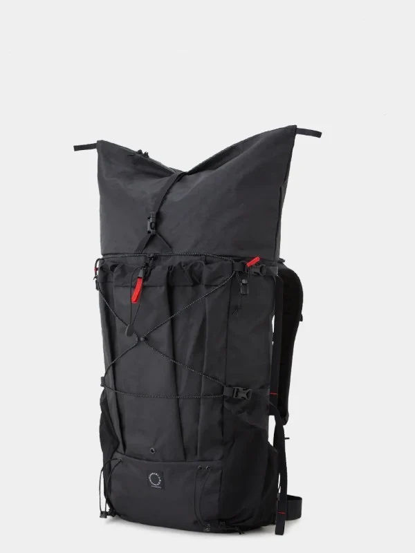 THREE Standard #Black｜山と道
