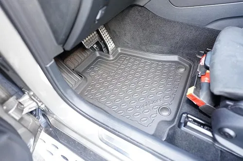 Mercedes EQC Kupématta med hög kant