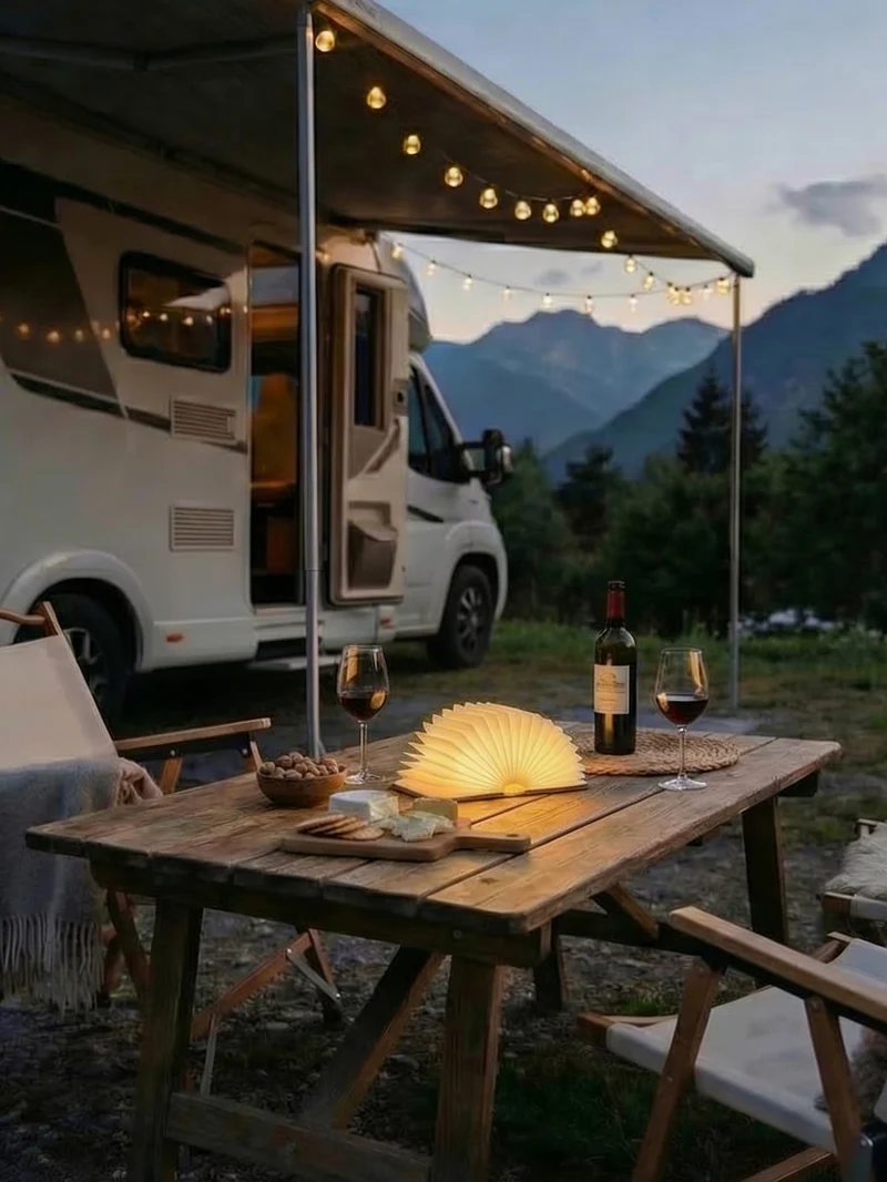 Boklampa – Vikbar LED Bordslampa