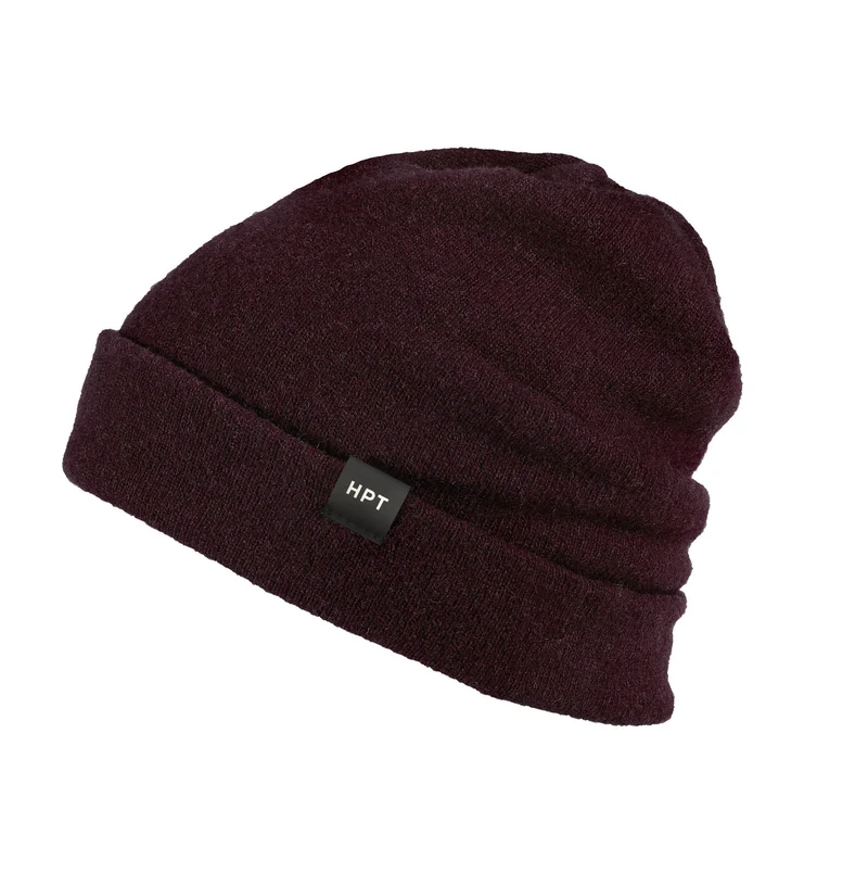 Notus Lambswool Beanie; burgundy