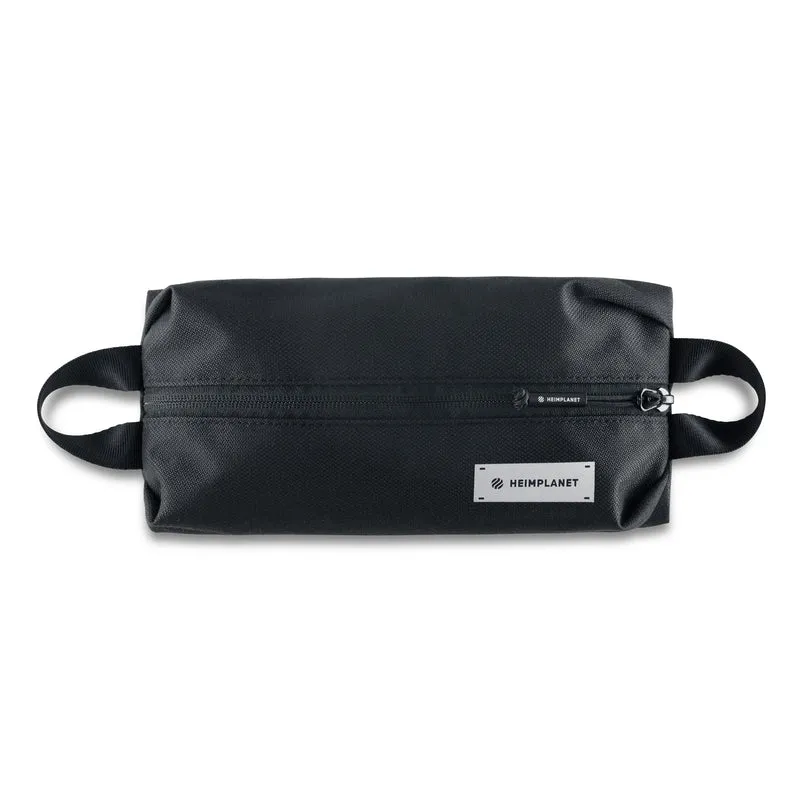 CARRY ESSENTIALS Simple Pouch; Black/Black
