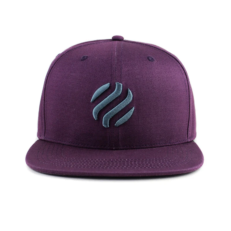 Snapback with logo; purple