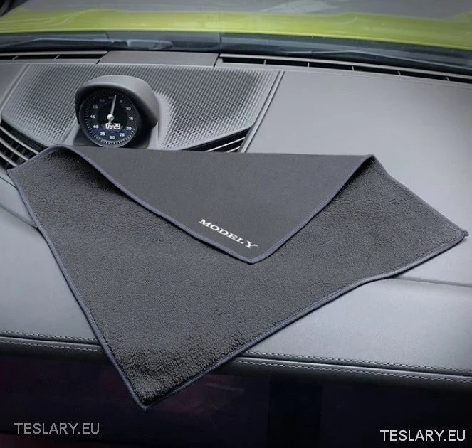 Mikrofiberhandduk med Tesla Model Logotyp