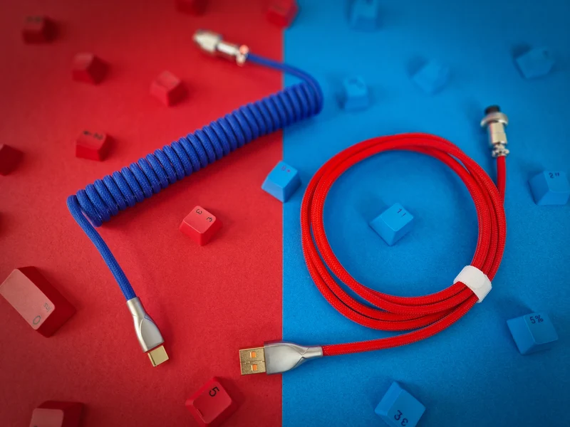 Blå & Röd Coiled Aviator Kabel