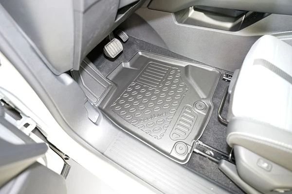 Peugeot e-3008 Kupématta med hög kant