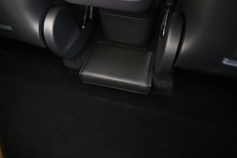 Förvaringslåda Baksätet Läder Tesla Model Y